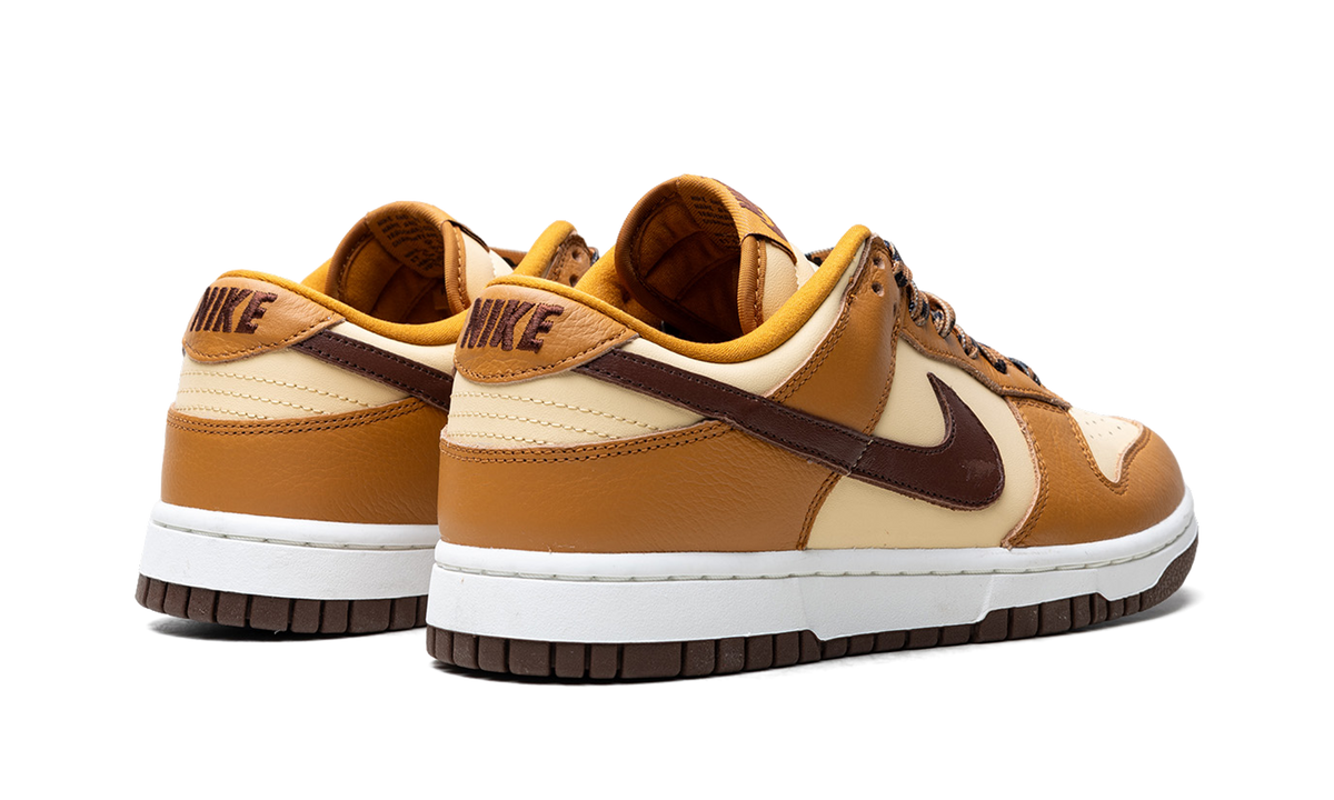 Dunk Low SE WMNS"Cherry Charms - Desert Ochre" HQ7487 700