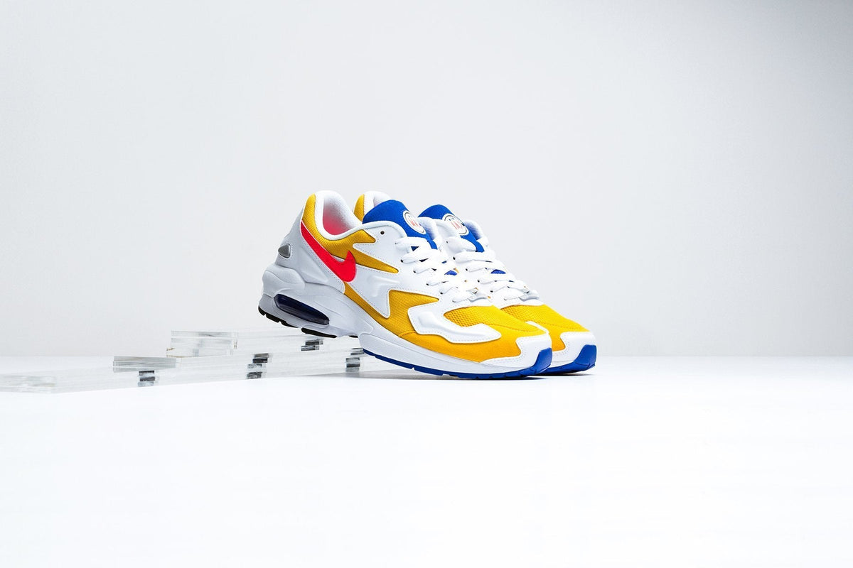 Air Max2 Light - University Gold/Flash Crimson/Racer Blue