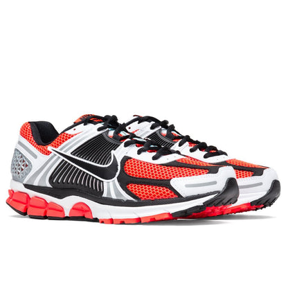 Zoom Vomero 5 SE - Bright Crimson/Black