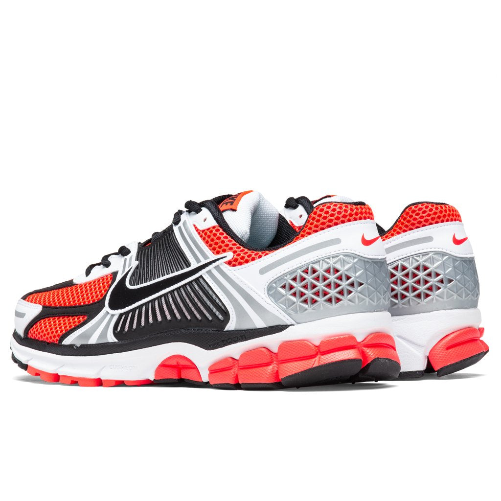 Zoom Vomero 5 SE - Bright Crimson/Black