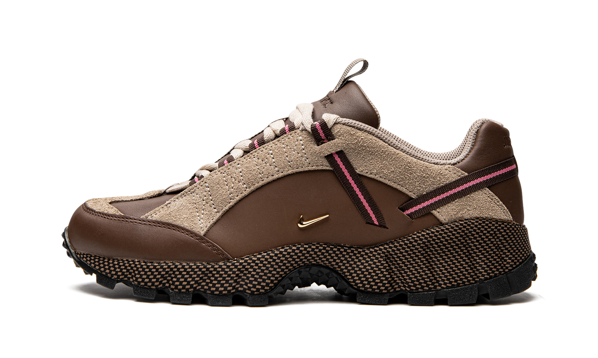 AIR HUMARA LX WMNS"Jacquemus - Brown" DR0420 200
