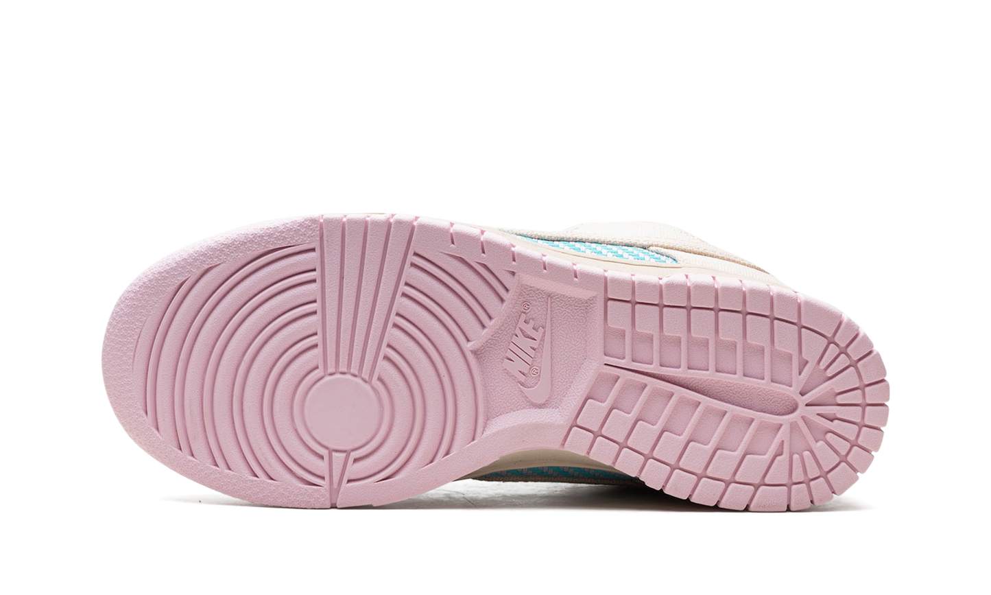 Dunk Low WMNS"Heat Wave" HF5077 902