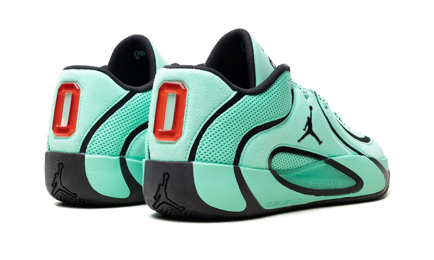 Tatum 4 "Green Glow" HQ4614 300