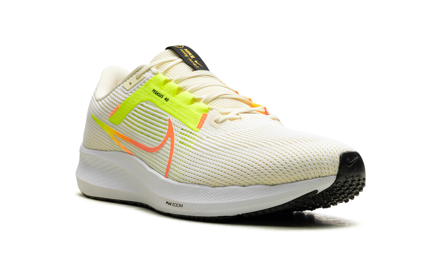 AIR ZOOM PEGASUS 40 WMNS"Coconut Milk Lime" DV3853 101