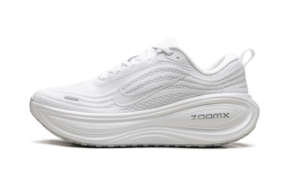 Vomero Plus WMNS"Triple White" HV8154 102