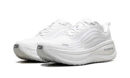 Vomero Plus WMNS"Triple White" HV8154 102