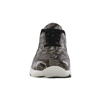 Women's Tour II Lace Up Sneaker in Mamba