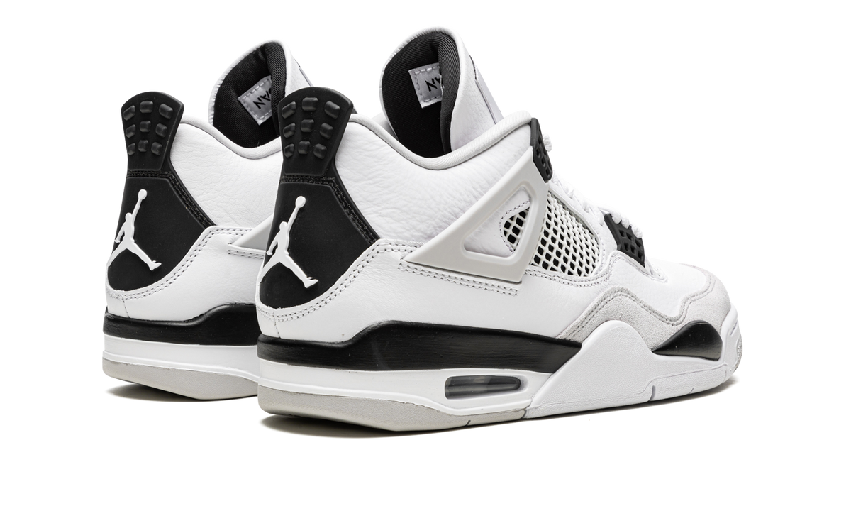 4 Retro "Military Black" DH6927 111