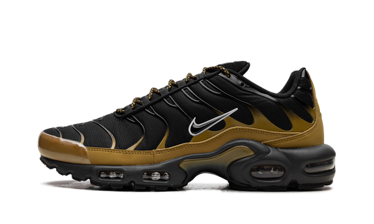 AIR MAX PLUS "Black" FB9722-700