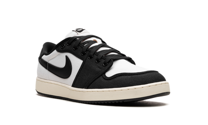 1 KO Low "Black / White" DX4981 100
