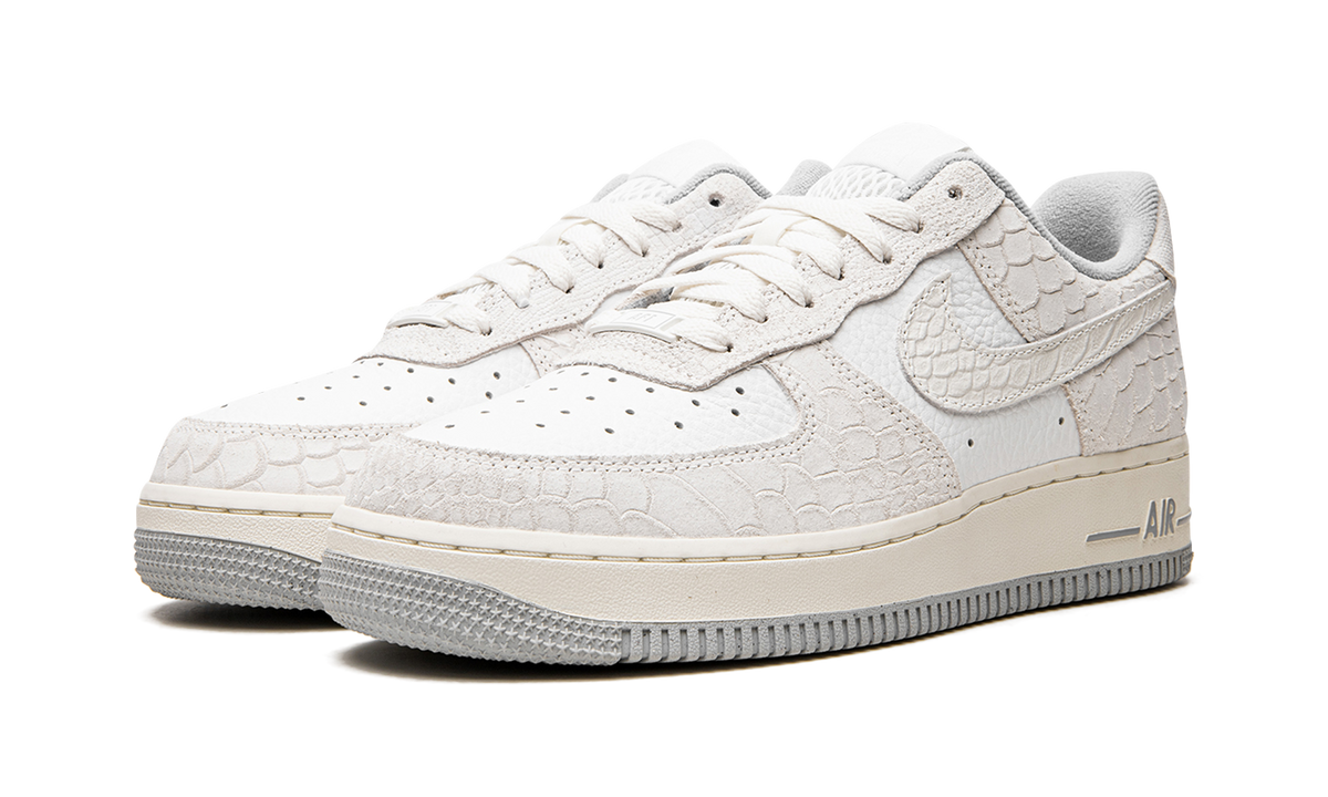 AIR FORCE 1 WMNS"White Python" DX2678 100