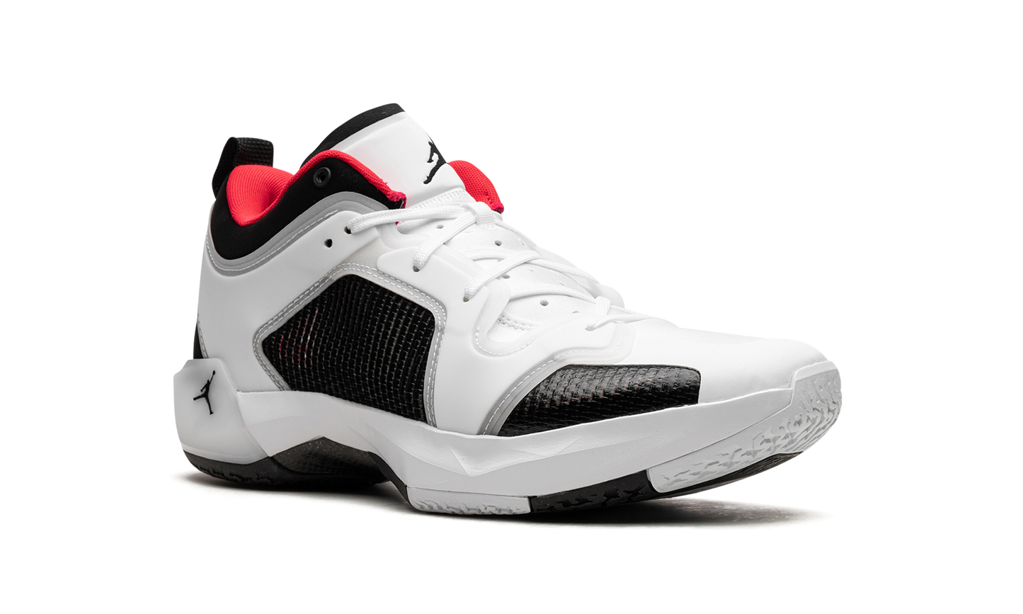 37 Low "Siren Red" DQ4122 100