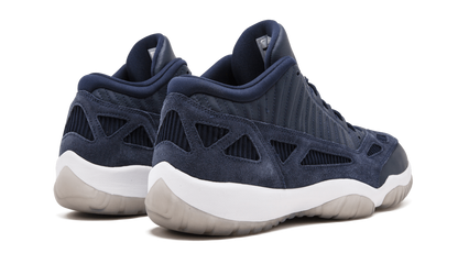 11 Retro Low IE "Obsidian" 919712 400