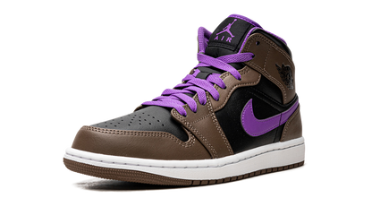 1 Mid "Palomino" DQ8426 215