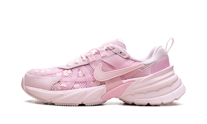 V2K Run WMNS"Pink Foam Arctic Pink" HJ5269 600